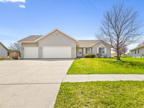 518 Breezeway Dr, PEARL CITY, IL, 61062-8806 | Card Image