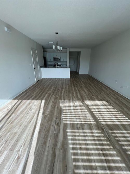 746 Stoney Point Cir, DAVENPORT, FL, 33896-7995 | Card Image