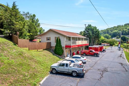 122 Circle Dr, Bean Station, TN, 37708-5209 | Card Image