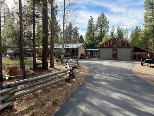 146514 Bills Rd, Gilchrist, OR, 97737-9749 | Card Image