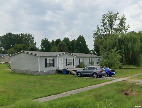 406 S Locust St, Sesser, IL, 62884-1800 | Card Image