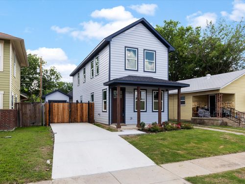 1104 E Annie St, Fort Worth, TX, 76104-1507 | Card Image