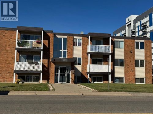 10014 Morrison St, Fort Mcmurray, AB, T9H2H1 | Card Image