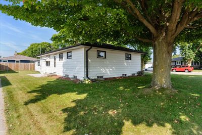 2924 S 15th St, House other with 3 bedrooms, 1 bathrooms and null parking in Sheboygan WI | Image 3