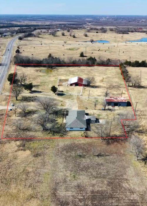 2381 E State Highway 56, Bonham, TX, 75418-8809 | Card Image