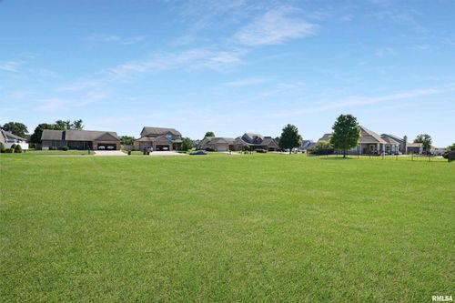 1705 Fieldstone St, Chillicothe, IL, 61523-2400 | Card Image