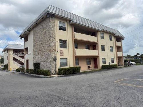 328-8951 Sw 72nd St, Miami, FL, 33173-2530 | Card Image