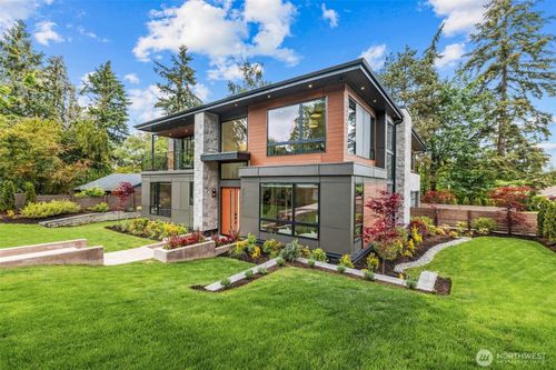 8458 Ne 9th St, Medina, WA, 98039-4806 | Card Image