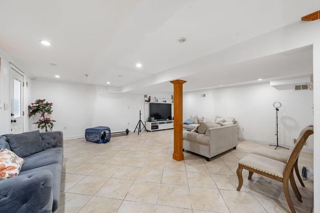 8205 Grand Ave, House other with 4 bedrooms, 4 bathrooms and null parking in North Bergen NJ | Image 5