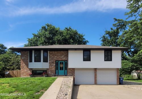 4510 Village Dr, Jefferson City, MO, 65109-0455 | Card Image