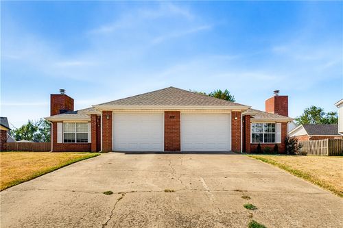 a-and-b-507 Camellia Dr, Bentonville, AR, 72712-4649 | Card Image