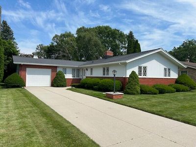 1615 S 23rd St, House other with 3 bedrooms, 1 bathrooms and null parking in Sheboygan WI | Image 1