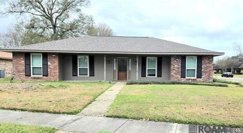 5333 Port Hudson Dr, Baton Rouge, LA, 70817-2528 | Card Image