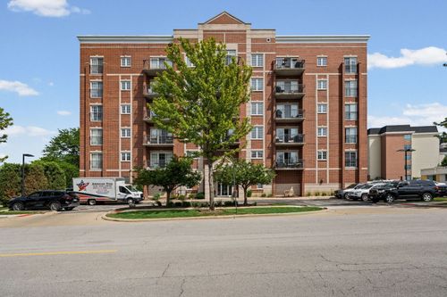 404-405 S Creekside Dr, Palatine, IL, 60074-6532 | Card Image