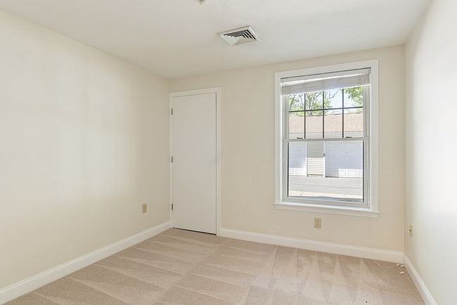 UNIT-13 - 295 Salem St, Condo with 2 bedrooms, 2 bathrooms and 1 parking in Woburn MA | Image 18