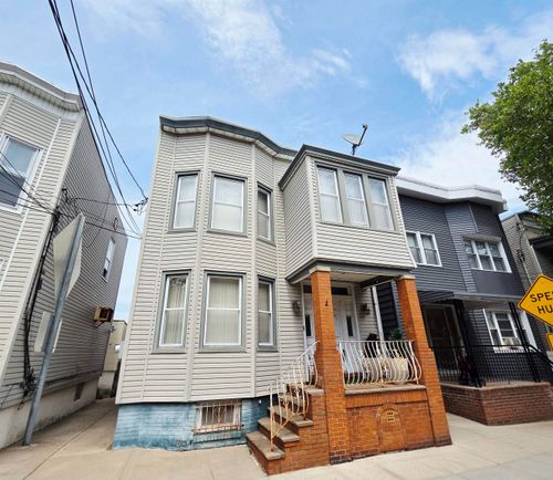 1-906 20th St, Union City, NJ, 07087 | Card Image
