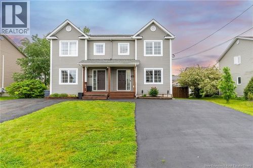 71 Houlahan St, Dieppe, NB, E1A0S9 | Card Image