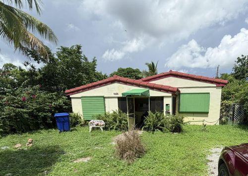 1523 Ne 173rd Street, North Miami Beach, FL, 33162 | Card Image