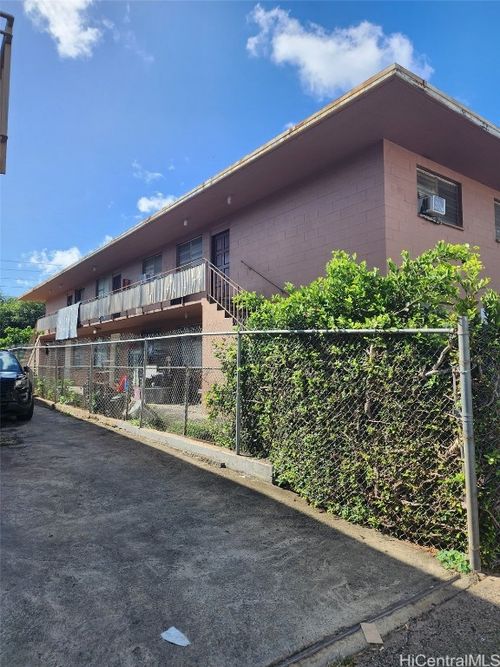 94-323 Pupuole St, Waipahu, HI, 96797-2340 | Card Image