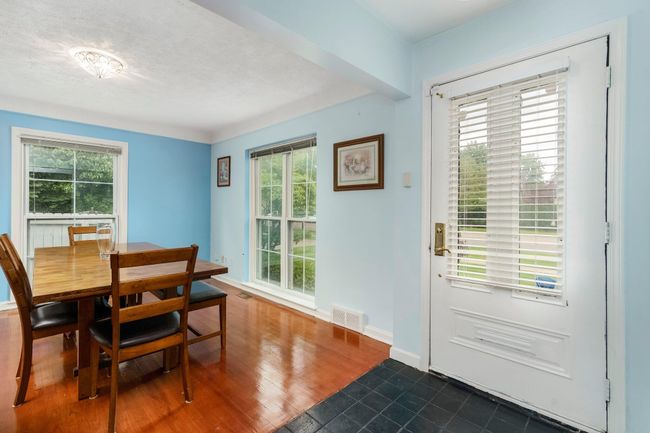 15501 E Jefferson Ave, House other with 3 bedrooms, 3 bathrooms and null parking in Grosse Pointe Park MI | Image 8