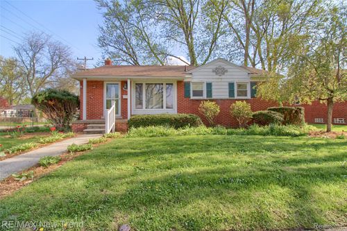 29825 W Chicago St, Livonia, MI, 48150-3015 | Card Image