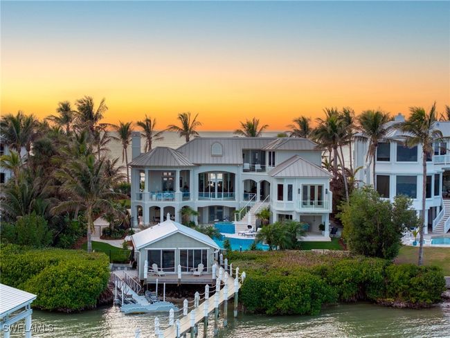 Dusk View including the historic boat house | Image 7