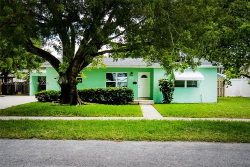 1427 Crest Dr, Lake Worth, FL, 33461-6003 | Card Image