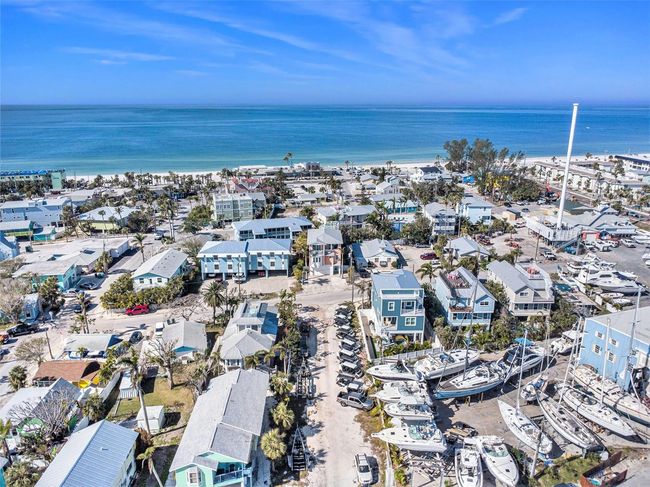 206 Church Ave, House other with 5 bedrooms, 6 bathrooms and null parking in BRADENTON BEACH FL | Image 75