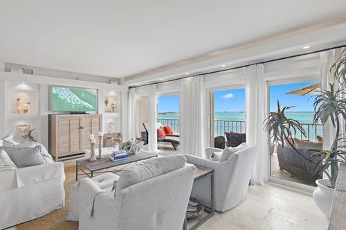 233-240 Gulf Shore Dr, Destin, FL, 32541-3089 | Card Image