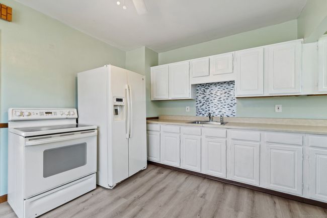 73 Allen St, Home with 2 bedrooms, 1 bathrooms and null parking in Windsor CT | Image 4