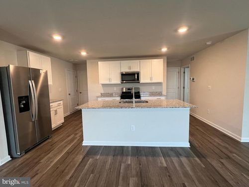 5207 Crooked Ln, STEPHENS CITY, VA, 22655-2520 | Card Image