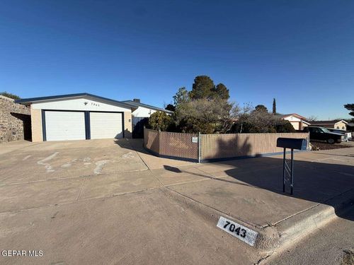 7043 Glendora Ln, El Paso, TX, 79912-4354 | Card Image