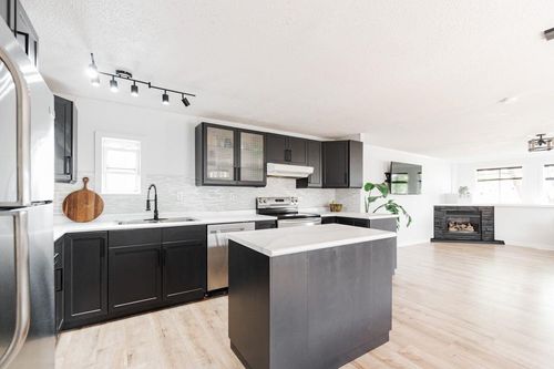 184 Gregoire Crescent, Fort Mcmurray, AB, T9H2L4 | Card Image