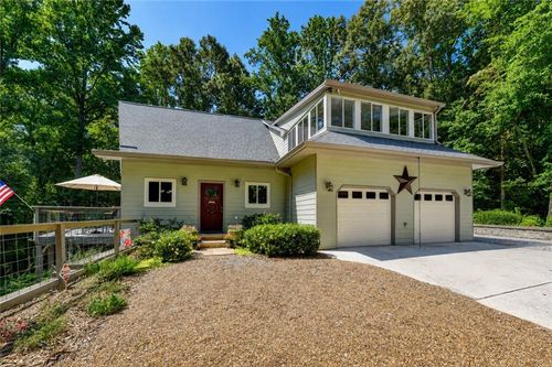 6173 Pine Cir, flowery branch, GA, 30542-3162 | Card Image