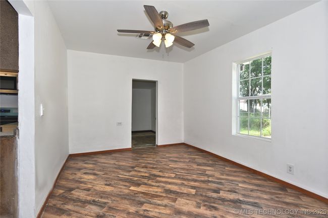 12 E Mill Ave, House other with 2 bedrooms, 2 bathrooms and null parking in Sapulpa OK | Image 6