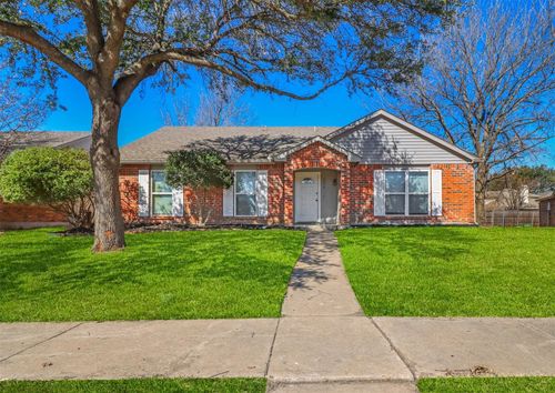 3013 Majestic Ct, Garland, TX, 75040-8705 | Card Image