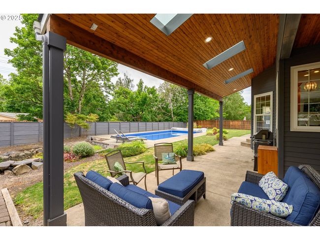 2351 Nw Pinehurst Dr, House other with 5 bedrooms, 3 bathrooms and 3 parking in McMinnville OR | Image 41