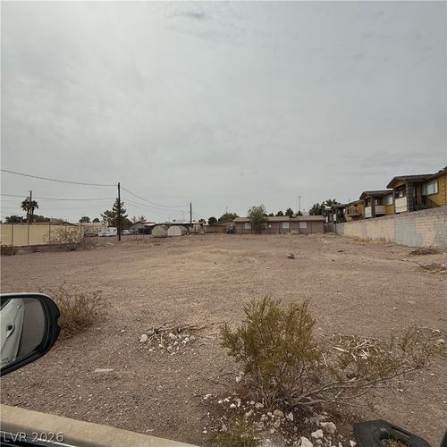 425 Hunter Dr, Henderson, NV, 89011-4305 | Card Image