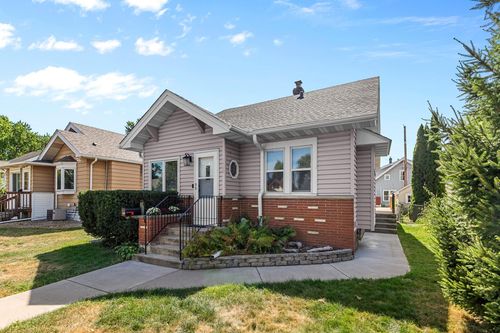 1420 Taylor Ave W, Saint Paul, MN, 55104-1329 | Card Image