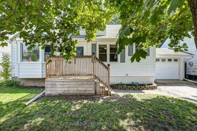 121 Foster Ave, House other with 3 bedrooms, 3 bathrooms and 3 parking in London ON | Image 1