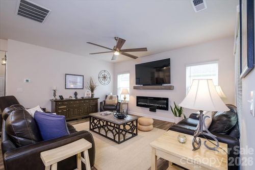 4518 Duplin Drive, Charlotte, NC, 28214 | Card Image