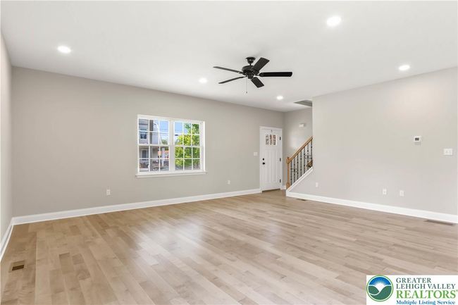 721 7 Th St, House other with 3 bedrooms, 3 bathrooms and null parking in Whitehall PA | Image 13