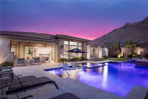 11290 Sandstone Peak Dr, Las Vegas, NV, 89138-4684 | Card Image