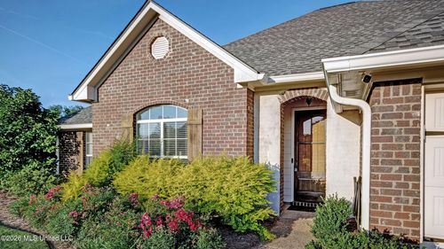 147 Memory Lane, Madison, MS, 39110 | Card Image