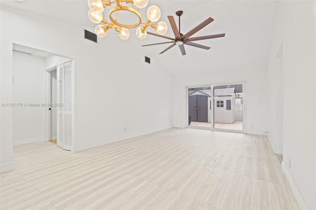 18982 Cloud Lake Cir, House other with 2 bedrooms, 2 bathrooms and null parking in Boca Raton FL | Image 8