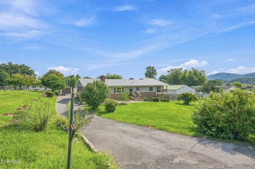 312 Sunnybrook Dr, Bristol, TN, 37620-6449 | Card Image