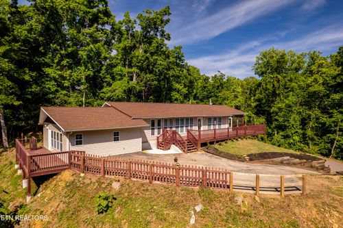4431 Deer Run Dr, Louisville, TN, 37777-5224 | Card Image