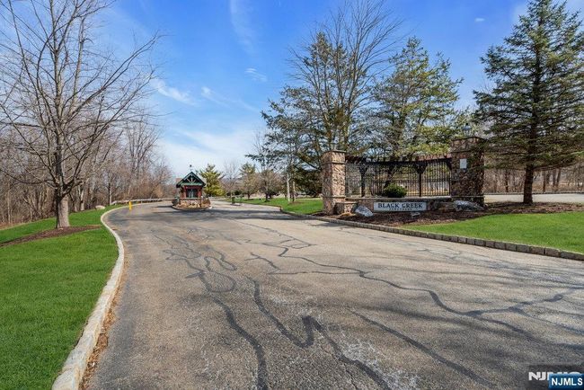 12 - 1-12 Pine Cres, Condo with 1 bedrooms, 1 bathrooms and null parking in Vernon NJ | Image 26