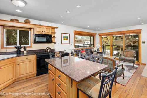 2111-h-400 Wood Rd, Snowmass Village, CO, 81615-6379 | Card Image