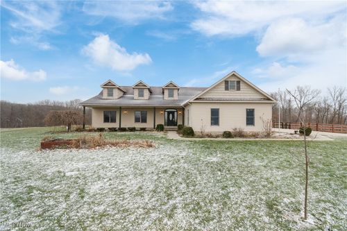 8058 Abbey Rd Ne, Carrollton, OH, 44615-8642 | Card Image